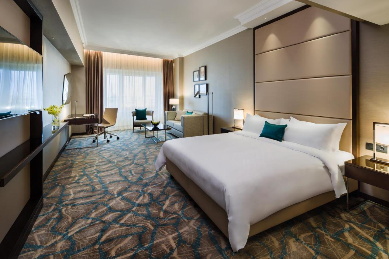 Jw Marriott Bucharest Grand Hotel Exterior foto Deluxe Room