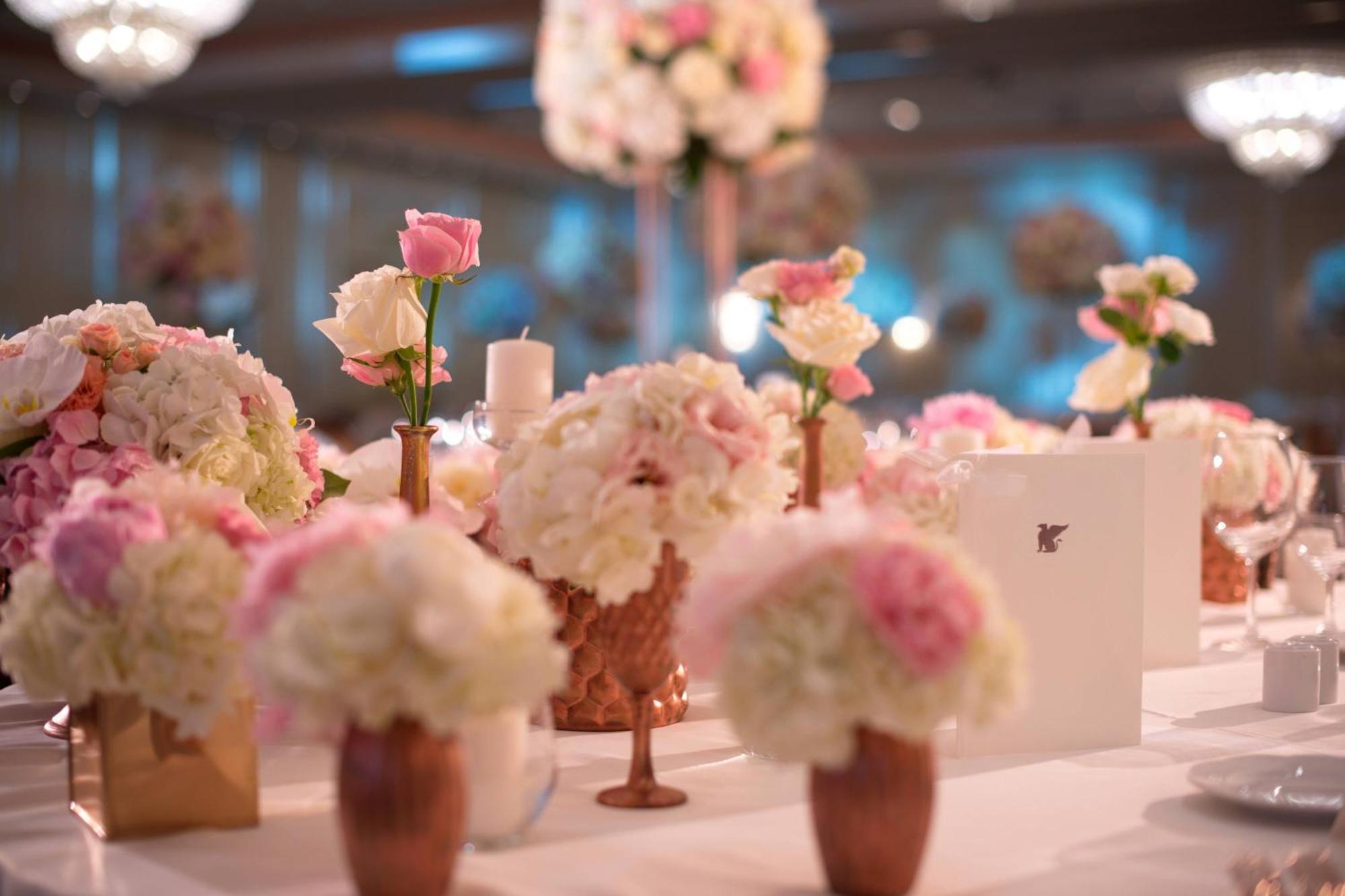 Jw Marriott Bucharest Grand Hotel Exterior foto Wedding reception at the Four Seasons Hotel