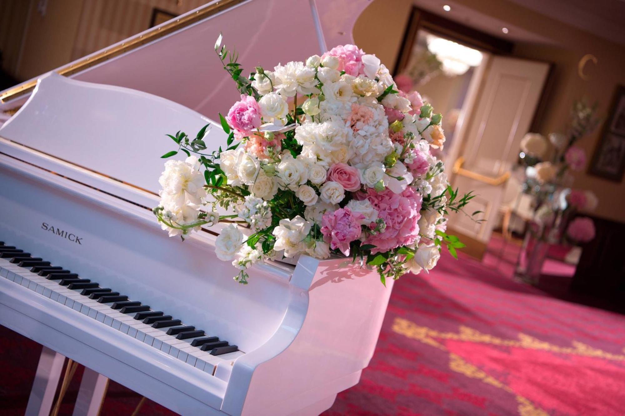 Jw Marriott Bucharest Grand Hotel Exterior foto Wedding flowers
